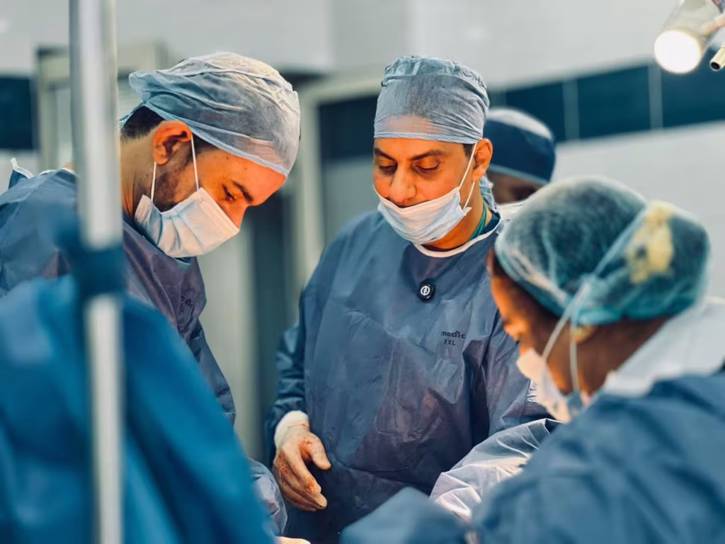 دكتور ايمن نجم